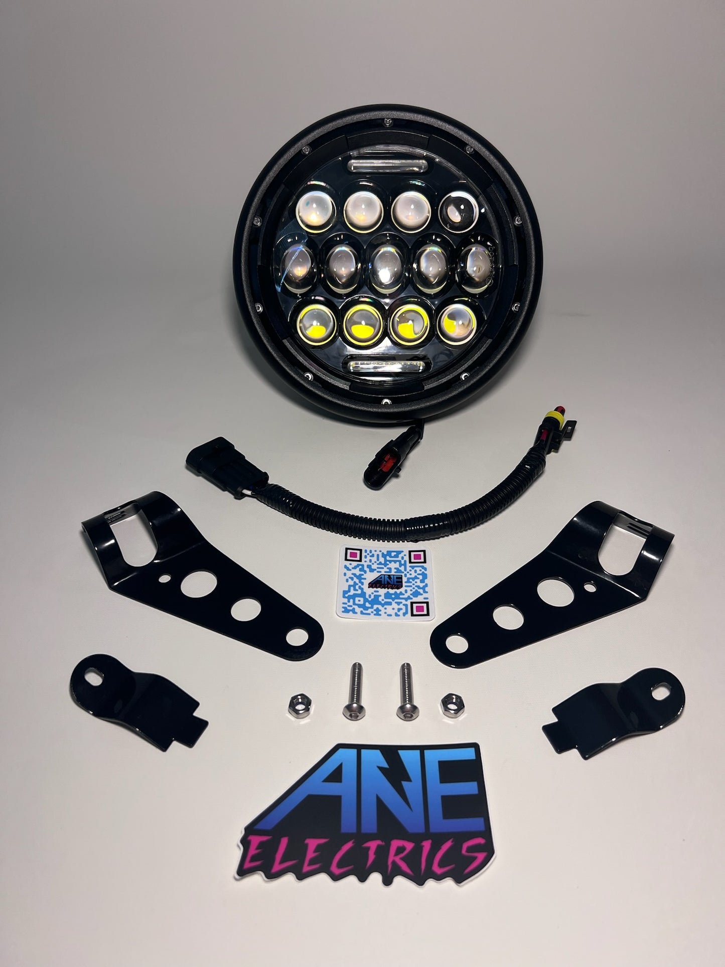 All-In-One, Plug and Play Light Kit